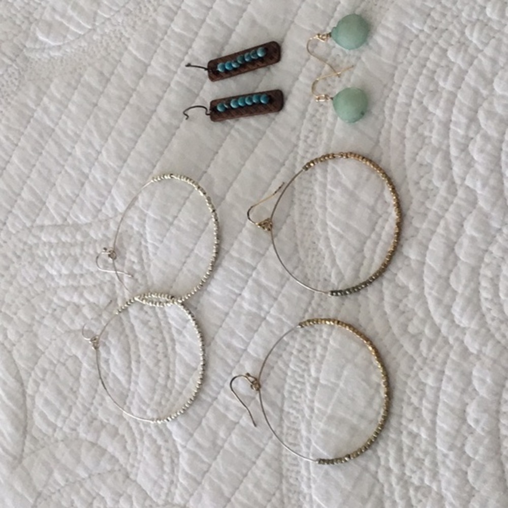 FOUR sets of dangle earrings. All EUC - Picture 1 of 5